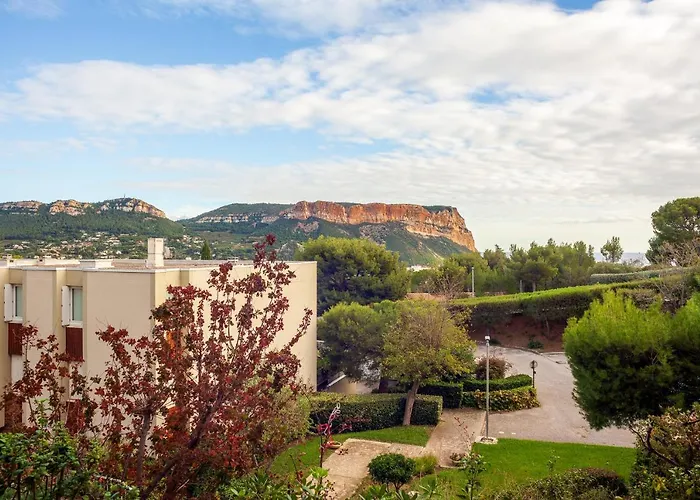 Vue Dans Belle Appartement *